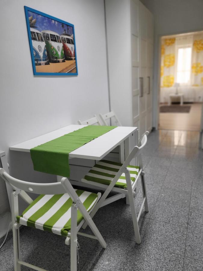 Budget Studio Near Prater Вена Экстерьер фото