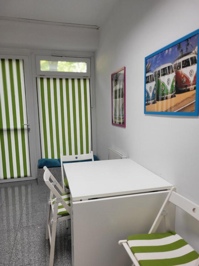 Budget Studio Near Prater Вена Экстерьер фото